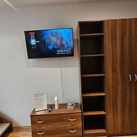 City Apartment Братислава Екстериор снимка
