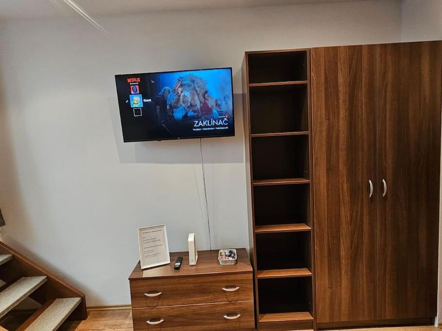 City Apartment Братислава Екстериор снимка